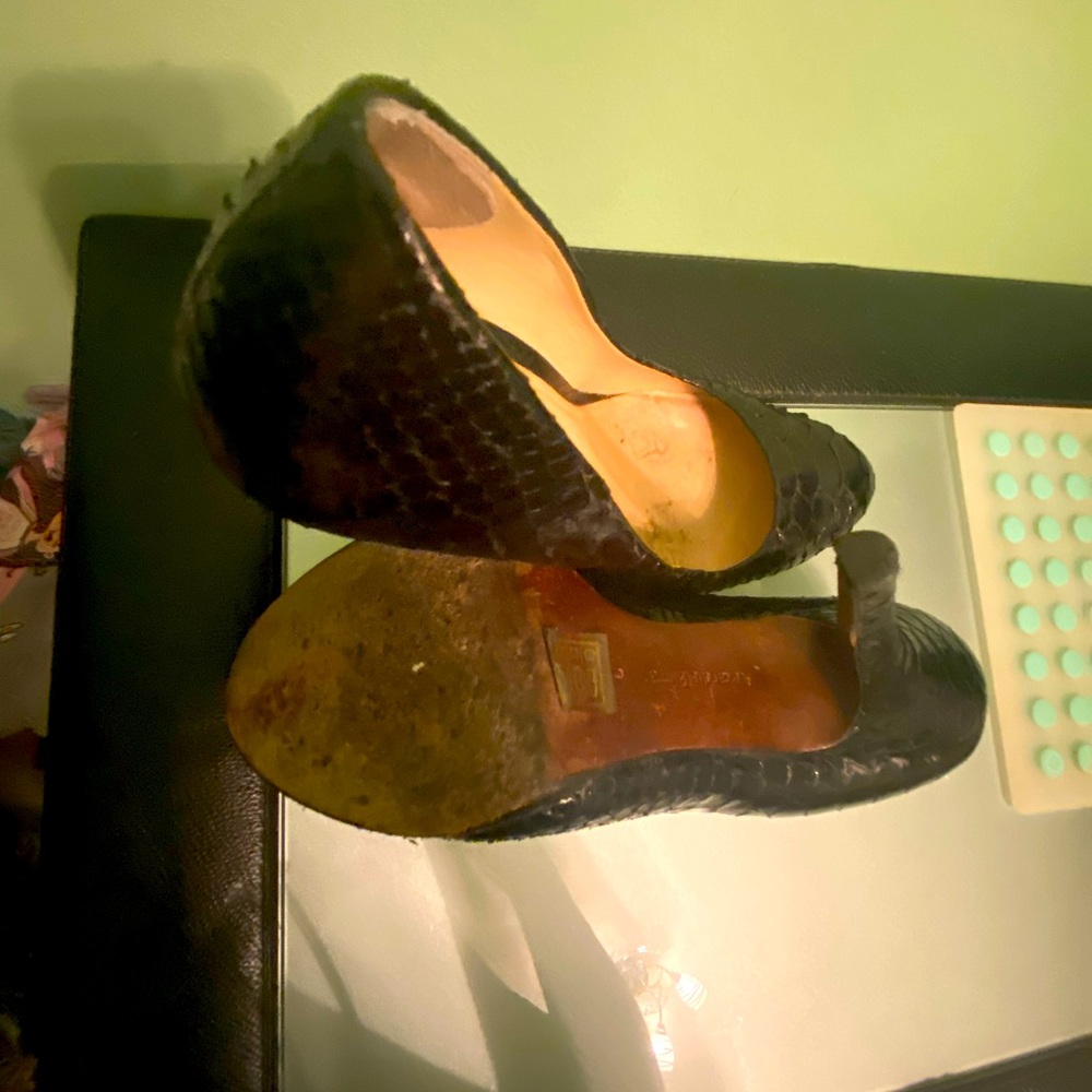 Beautiful black Alexandre Birman heels